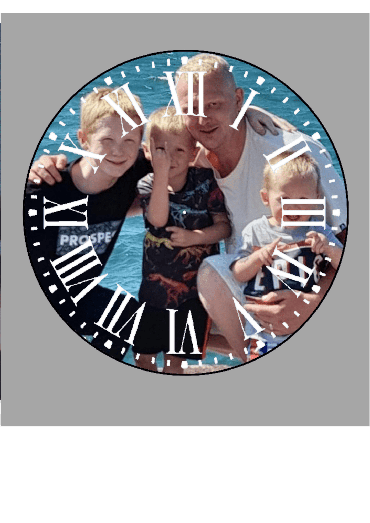 Single photo clock 20cm by Luxe-Custom-Designer