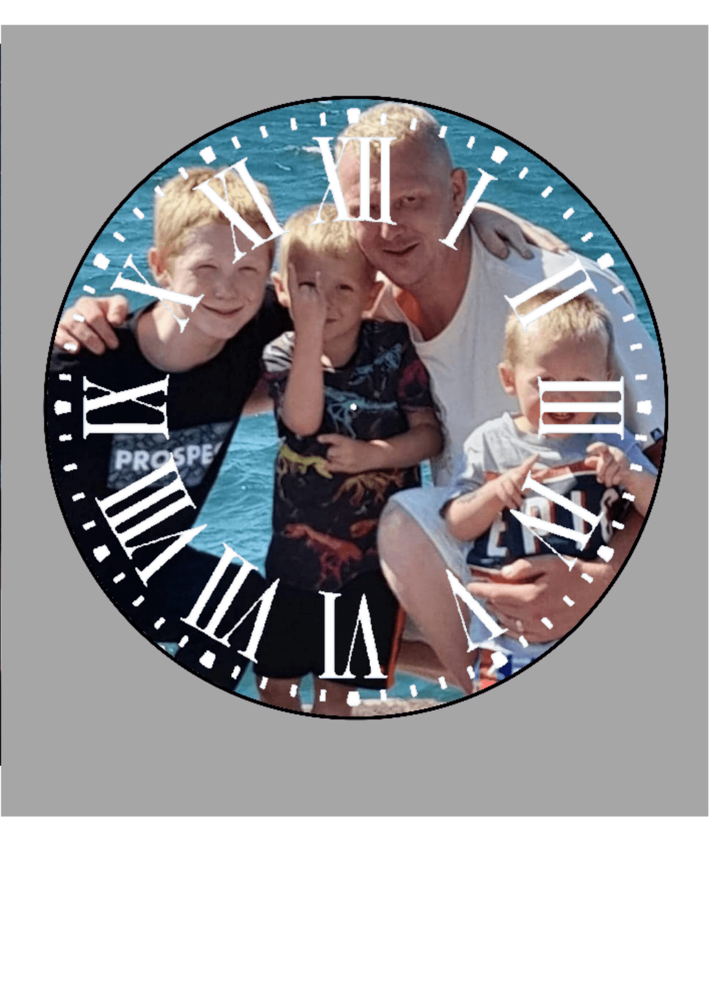 Single photo clock 20cm by Luxe-Custom-Designer